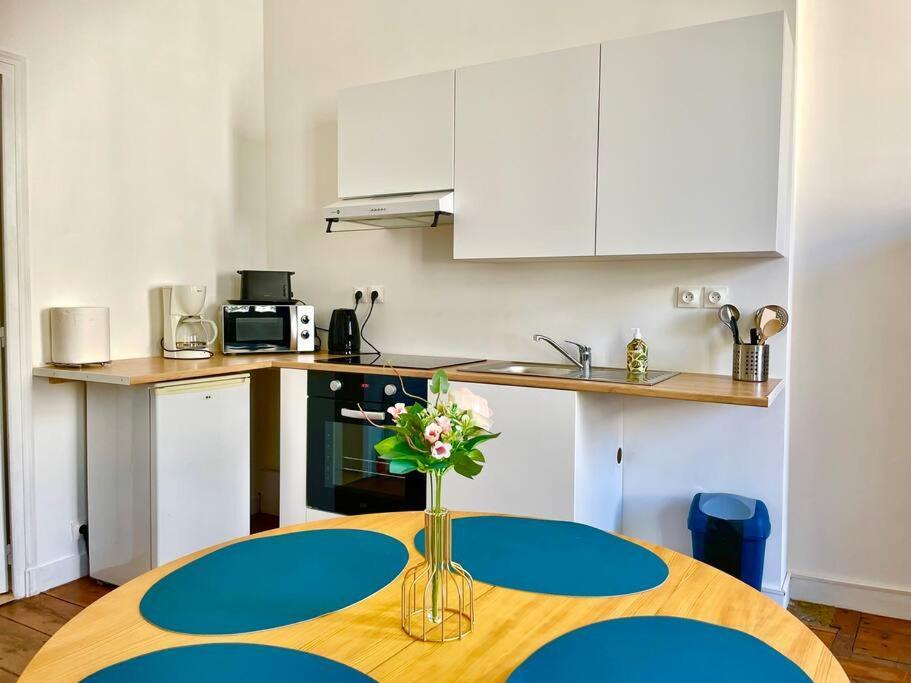 Appartement Caporizon-le Perot-t2 Au Coeur Du Vieux Port 100m La Rochelle (Charente-Maritime)